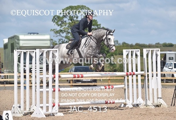 JAC_4513 - CLASS 6 Senior Newcomers/ 1.10m Open