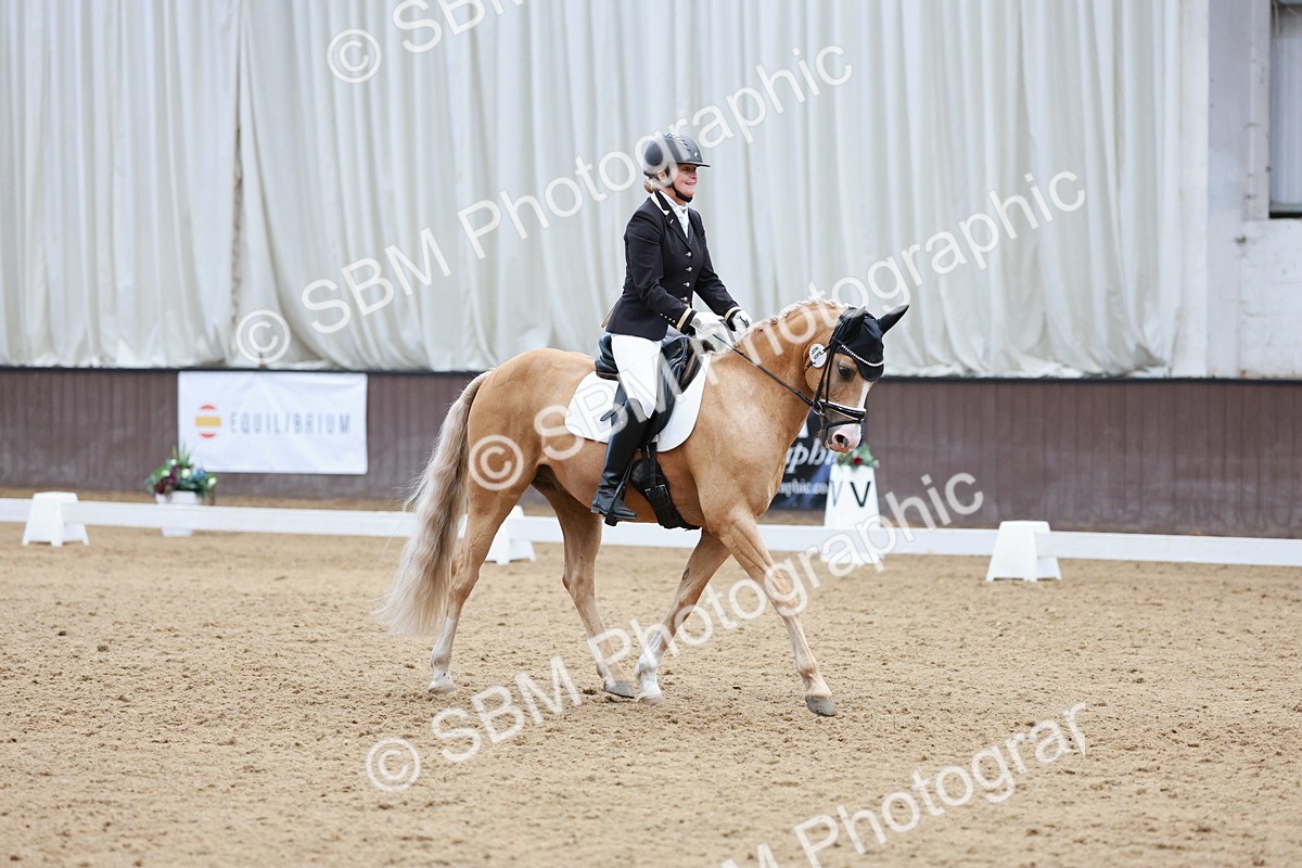 SBM_009833 - Class 6b - Novice 6 - 12.40-13.43