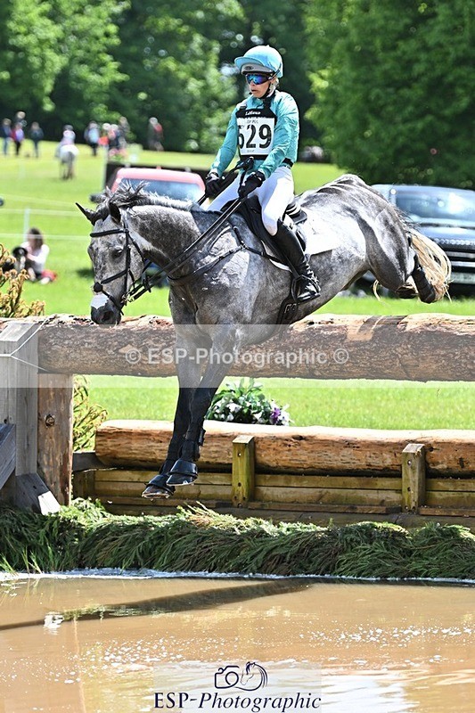 240526-121729-21922 - 529-SBH_BIG_WALL-Izzy_Taylor