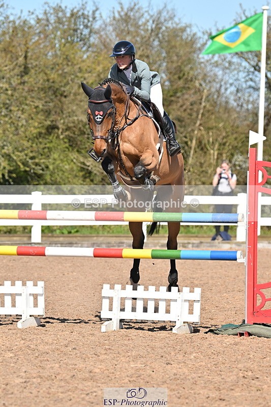 240420A-105204-10405 - Cls 19, 1 Star Silver Tour 1.20m