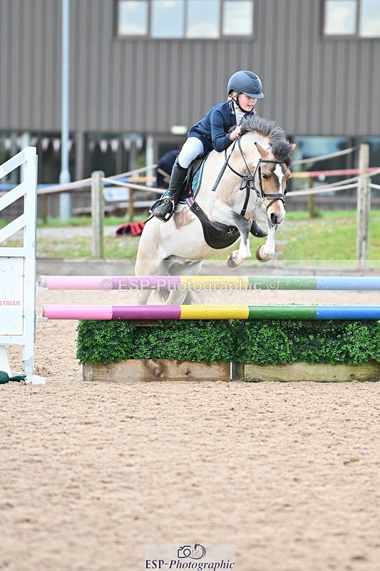 231203A-132658-01397 - Cls 23 Stepping Stones 128cm & 138cm