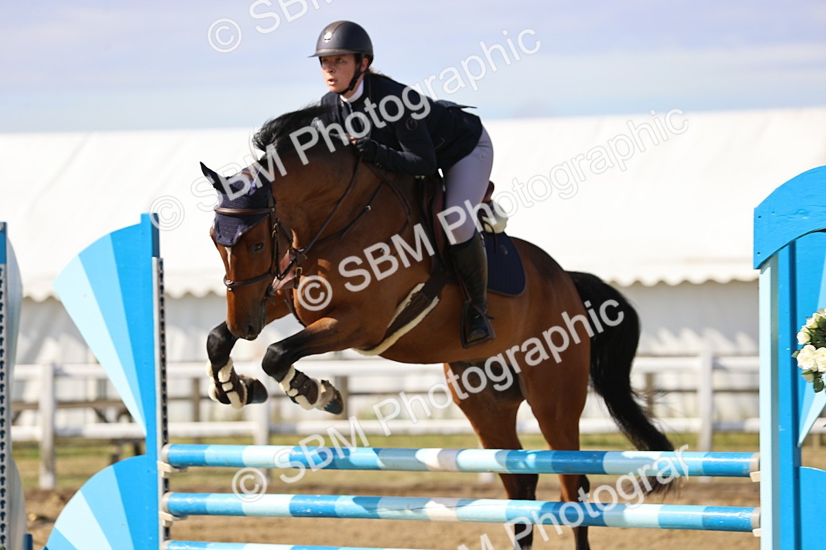 SBM_009181 - Class 7 - Senior Discovery - 1.00m Open