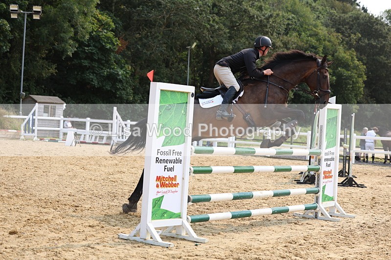 3E7A2586 - Class 8: Senior Newcomers/1.10m open