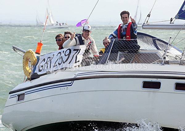 120630 GBR2697L WT7A1809 - ROUND THE ISLAND RACE - 30th June 2012