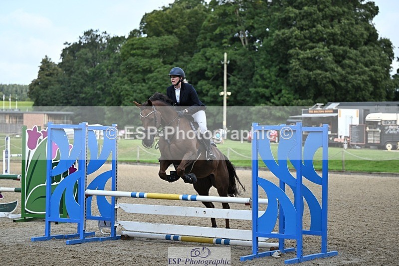 240818-090531-03313 - Cls 8A Snr British Novice