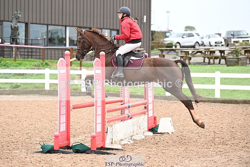 241023A-111356-00490 - Cls 1 British Novice and 90cm Open