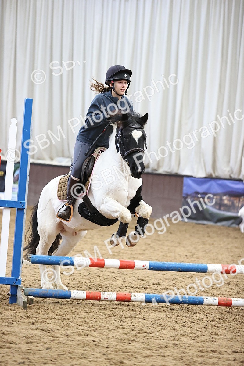 SBM_001316 - Class 3 - Horse & Hound 60cm