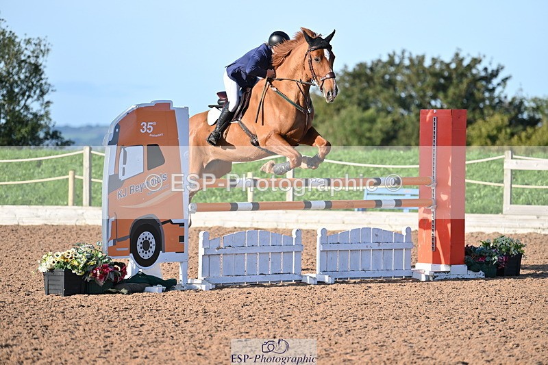 231015A-093731-07000 - Cls 28 Newcomers & 1.10m Open