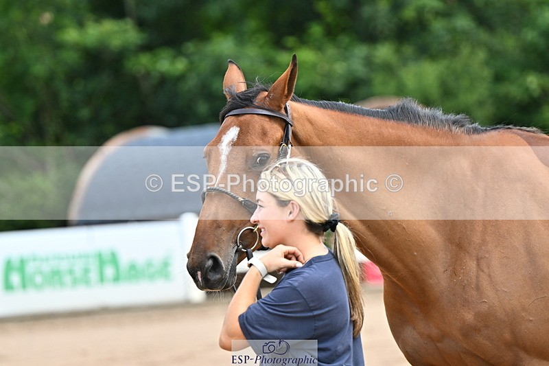 240718A-105236-00895 - Trot Up 11am to 12pm