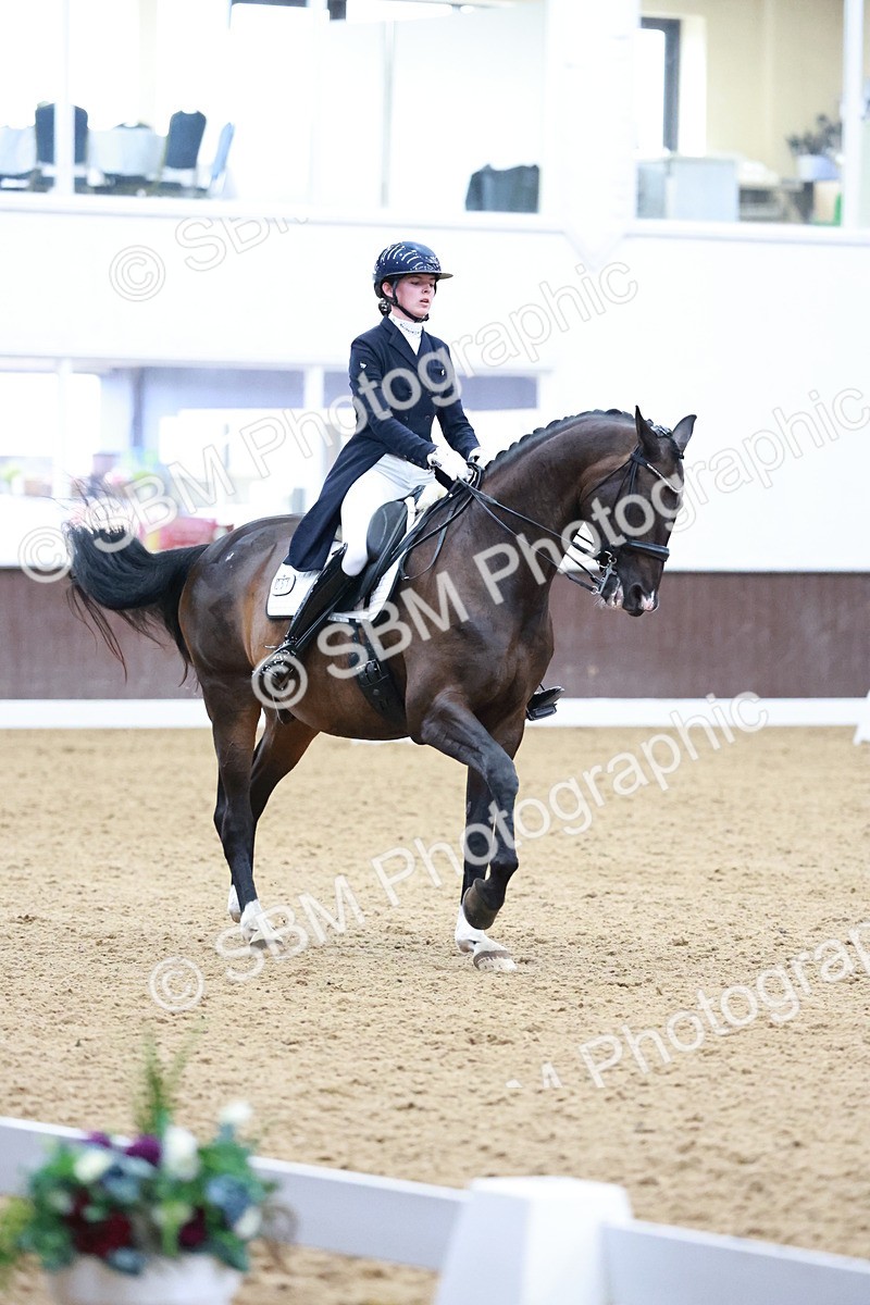 SBM_020986 - Class 13 - FEI INT I - 16.26-17.14