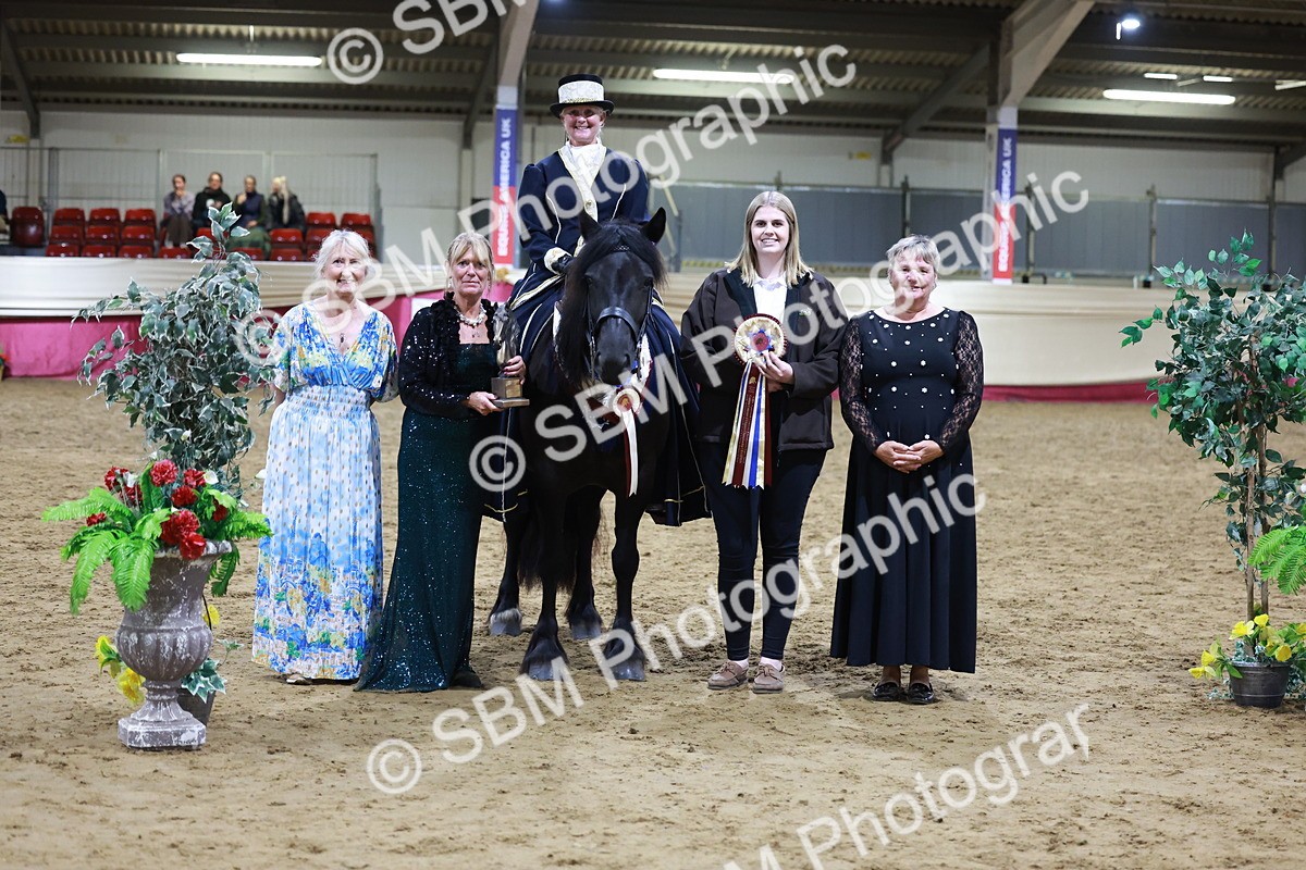 SBM_21464 - Class U - Costume Confour Champ