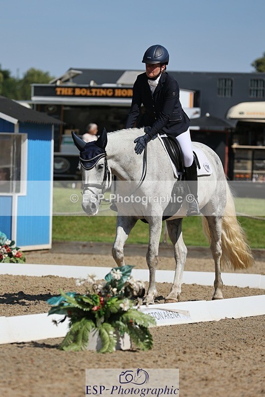 240719-103418-00738 - 198-Louisa_Jenkins-Rosnastraw_Silver_Lady