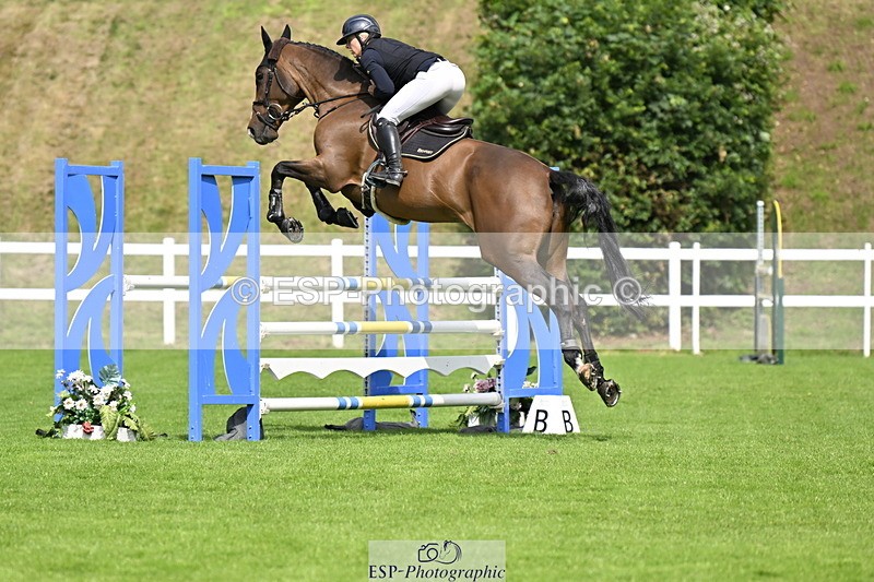 250613A-100510-00274 - Cls 1 Snr Newcomers and 1.10m Open