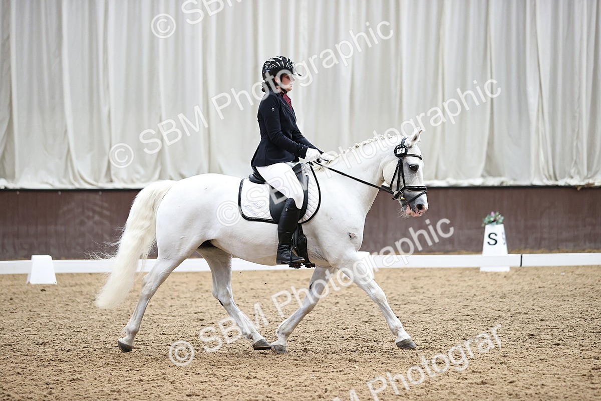 SBM_001988 - Novice 4 - 11.15-13.22