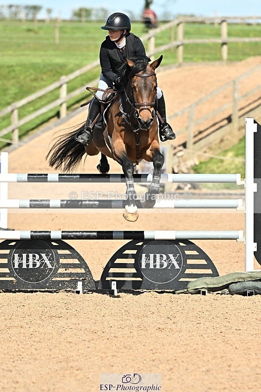 250416-152501-01724 - Cls 6 Foxhunter and 1.20m
