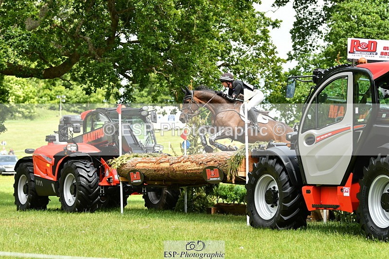 250525A-140113-16878 - D-469-Samantha.Lissington-LORD.SEEKONIG