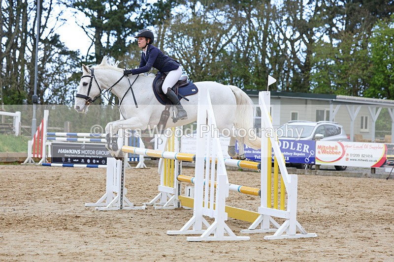 3E7A1515 - Class 6: Senior 1.05m