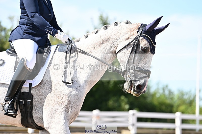 240816A-145257-05512 - 293-Layla.Ambersley-Broadbent-Galwaybay.Buddy