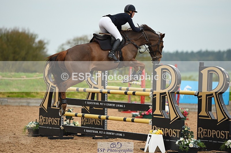 230504A-093102-00377 - Cls 8 Snr Foxhunter