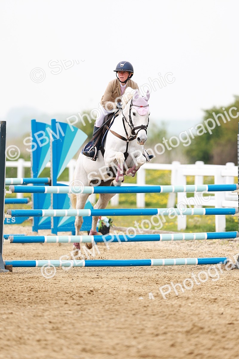  - Class 18 - Senior Newcomers - 1.10m