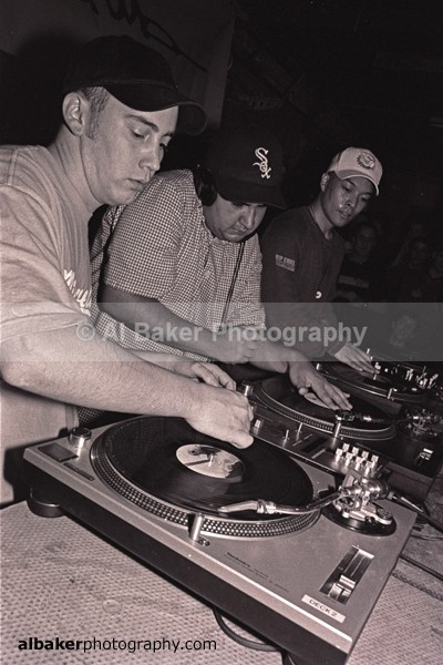 32 - DJ Q Bert @ Sankeys Soap 09.07.02