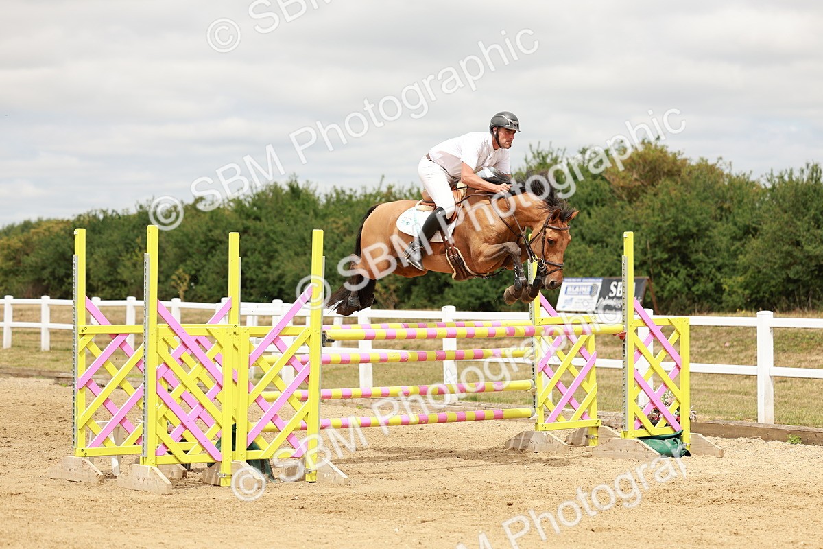 SBM_017597 - Class 21 - Senior Newcomers Championship 2d Rd