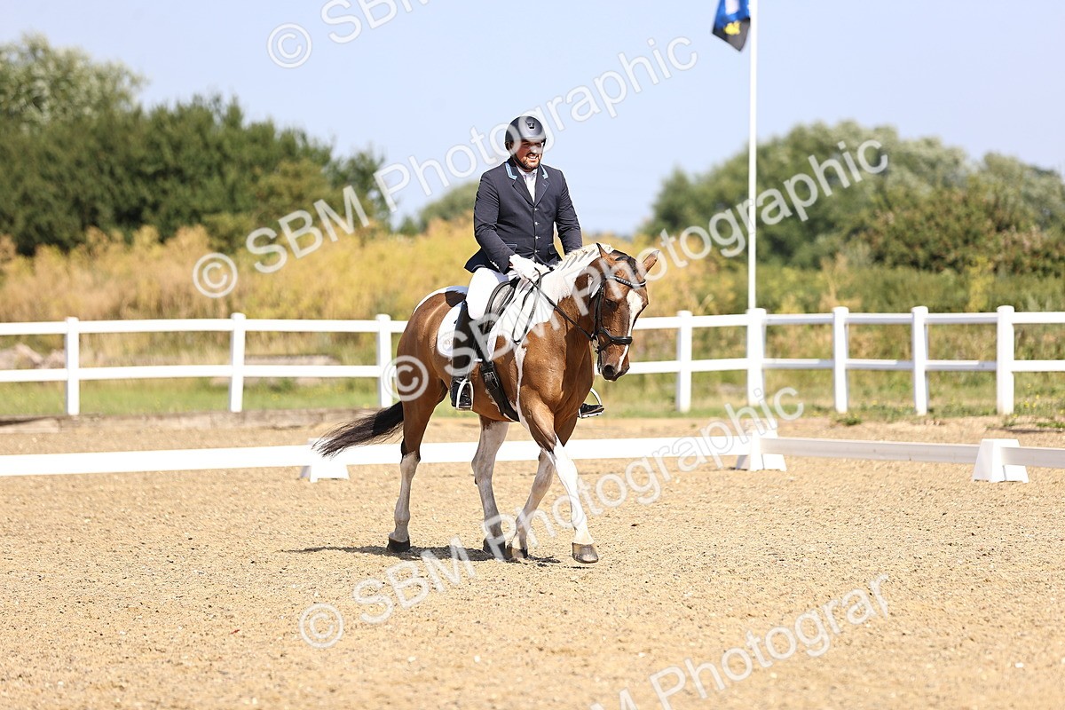 SBM_009322 - Novice 5 - 9.50-10.53