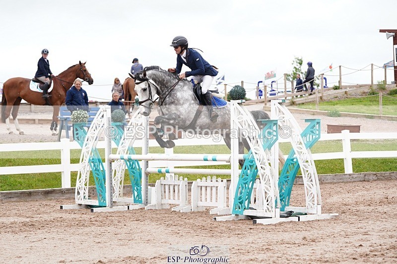 250524-112542-06391 - Cls 21 A&B Snr Disco & 1.00m Open