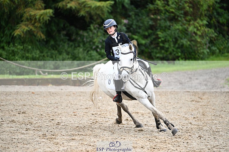 240824X-094543-23353 - 70cm Round 2 9.30 to 10.30