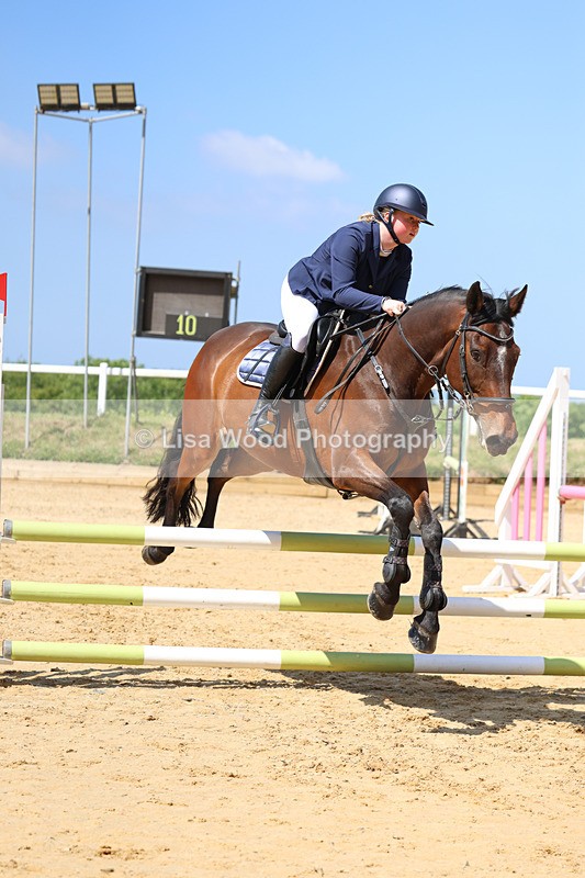 3E7A9646 - Class 8: Senior 80cm