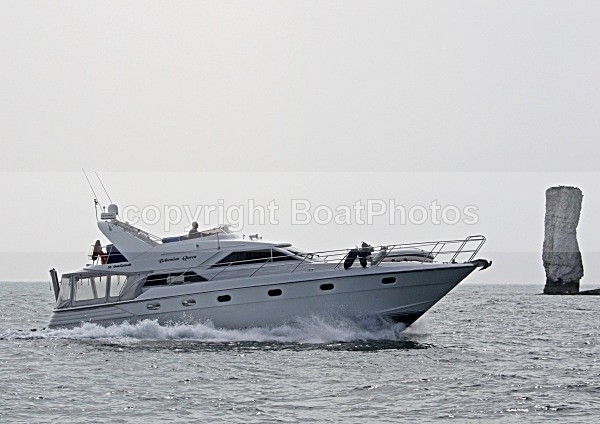 090419 BOHEMIAN QUEEN IMG_3556 - Flybridge Cruisers