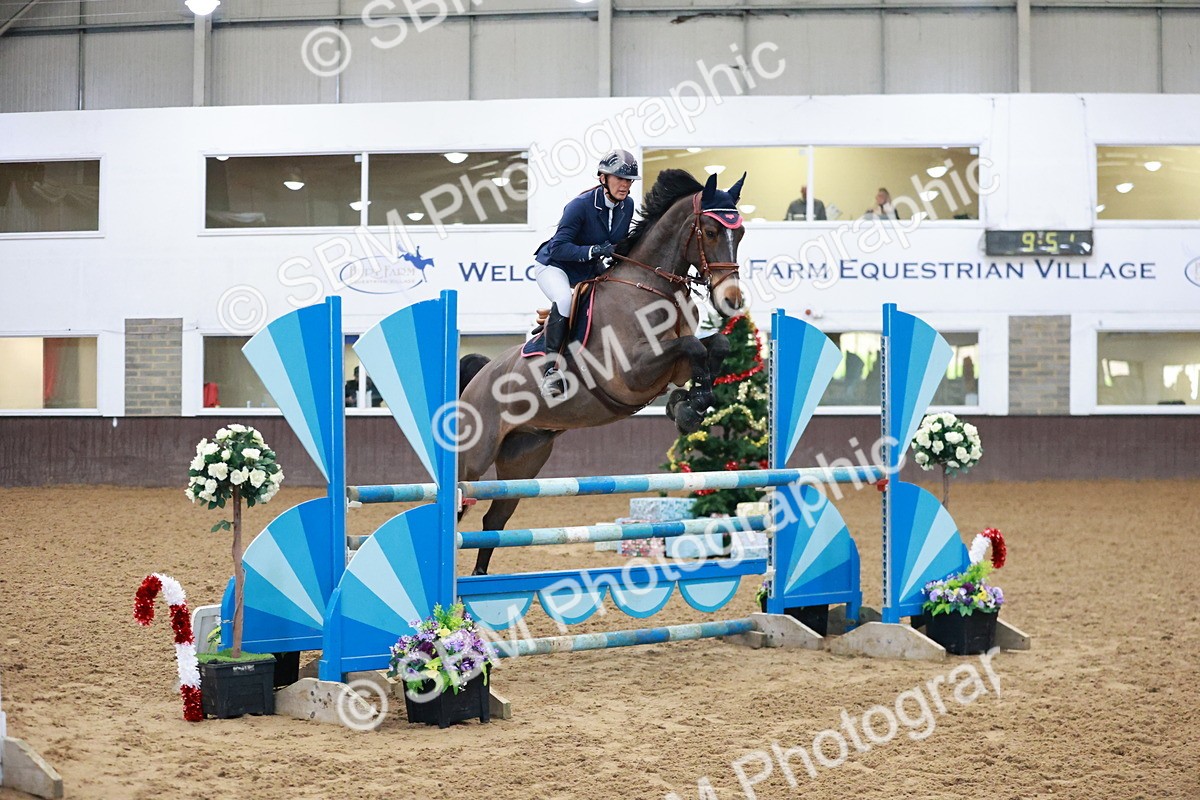 SBM_001220 - Class 4 - Senior Newcomers 1.10m