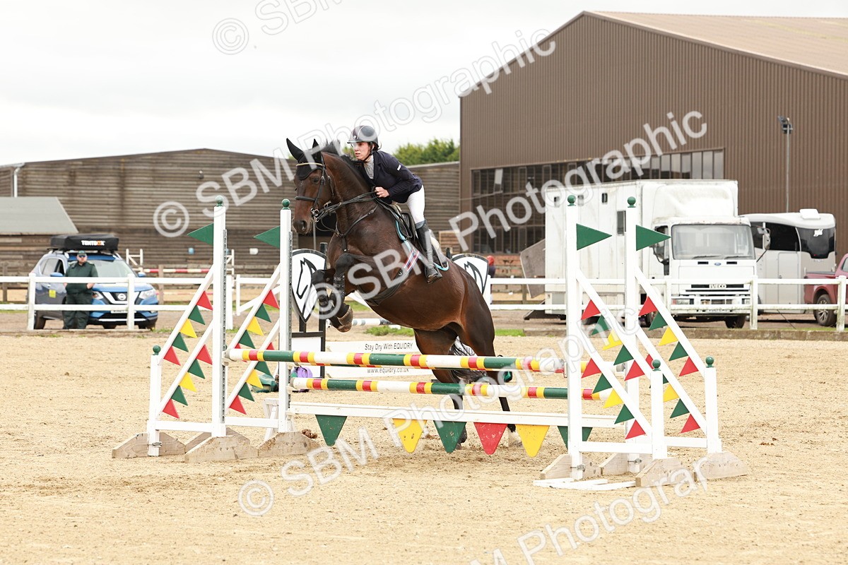 1I0A6937 - Class 2 - Senior British Novice