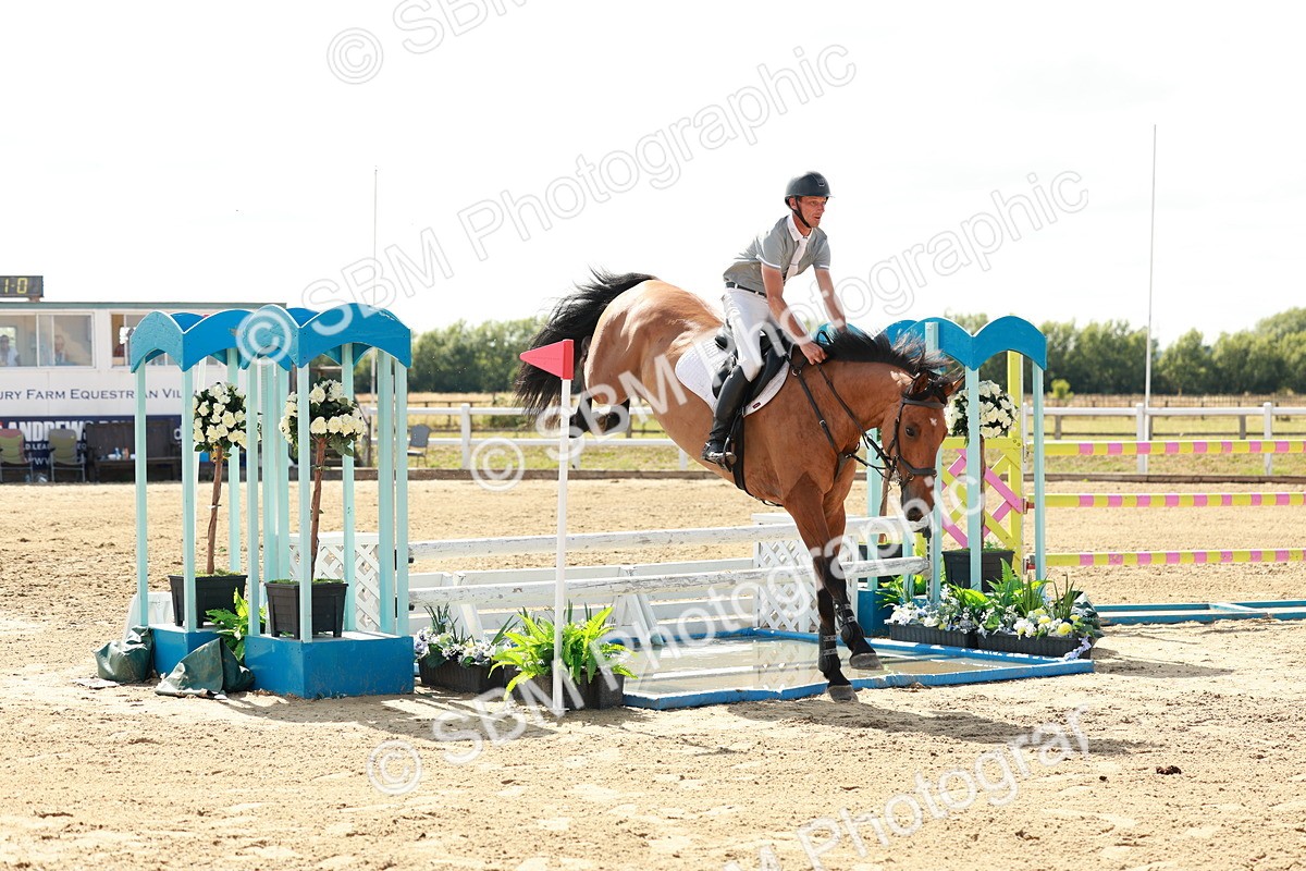 SBM_020474 - Class 23 - Senior Foxhunter - 1.20m