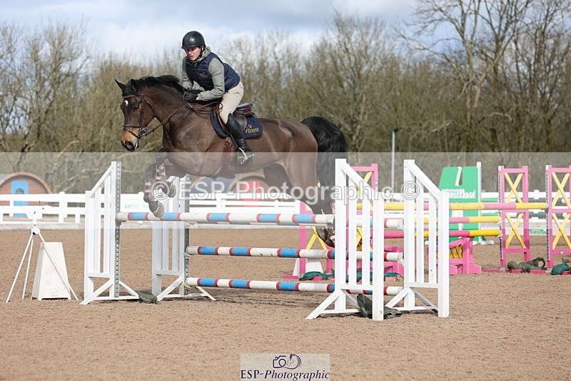 240223A-121016-01109 - Cls 4 Snr 1.05m Open