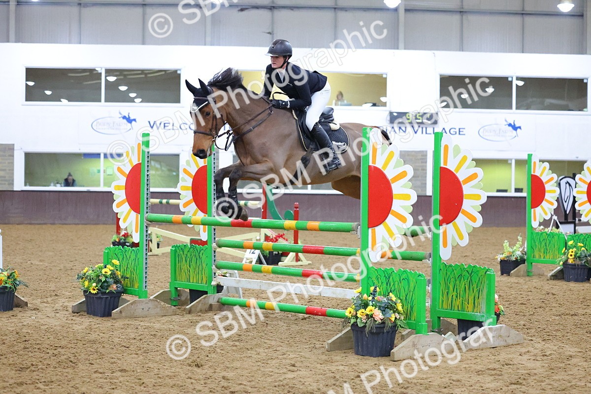 1I0A5017 - Class 9 - Senior Newcomers/ 1.10m Open