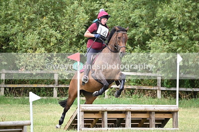 WJ6_6294 - 60cm XC Time 09:58 to 10:16