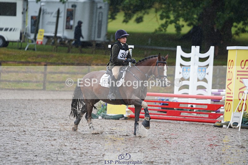 240824X-083618-20316 - 70cm Round 1 8.30 to 9.30