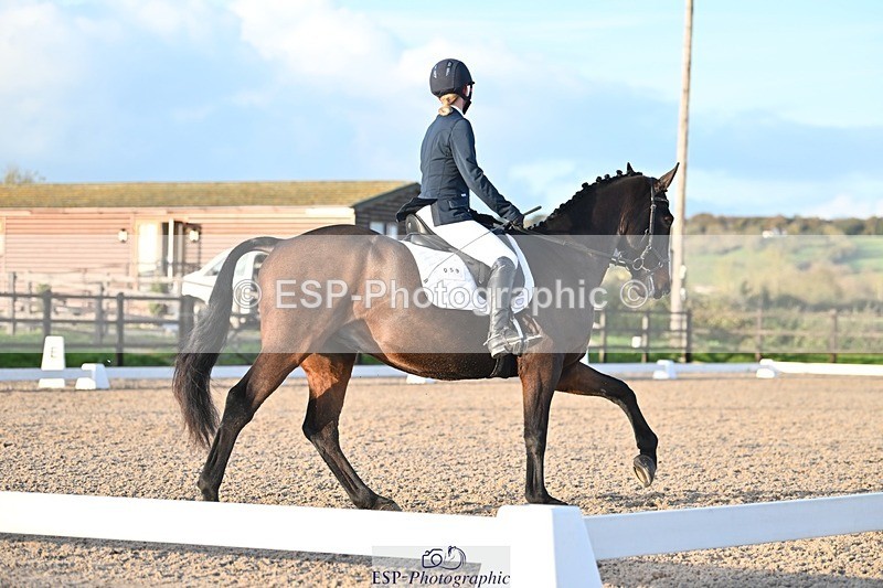 231105-153317-03056 - Cls 4 Novice 24 15.24 to 16.35 break