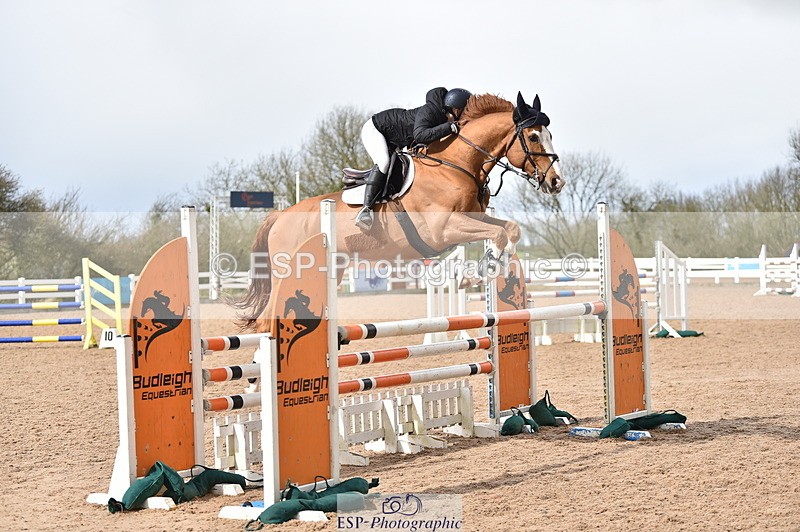 240327A-133032-00572 - Cls 4 Newcomers and 1.10m Open