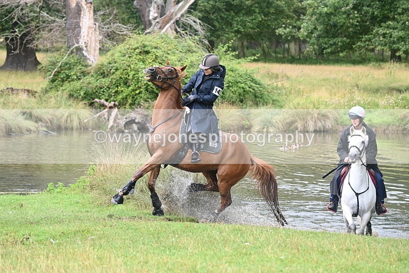 WJ7_9399 - Time at Water 12:24 to 13:32