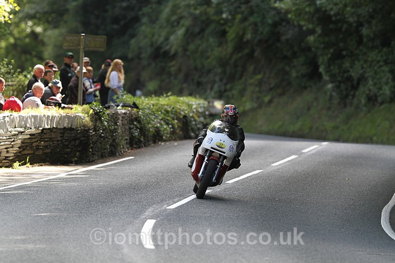FOM_1038 - Classic TT Lap of honour