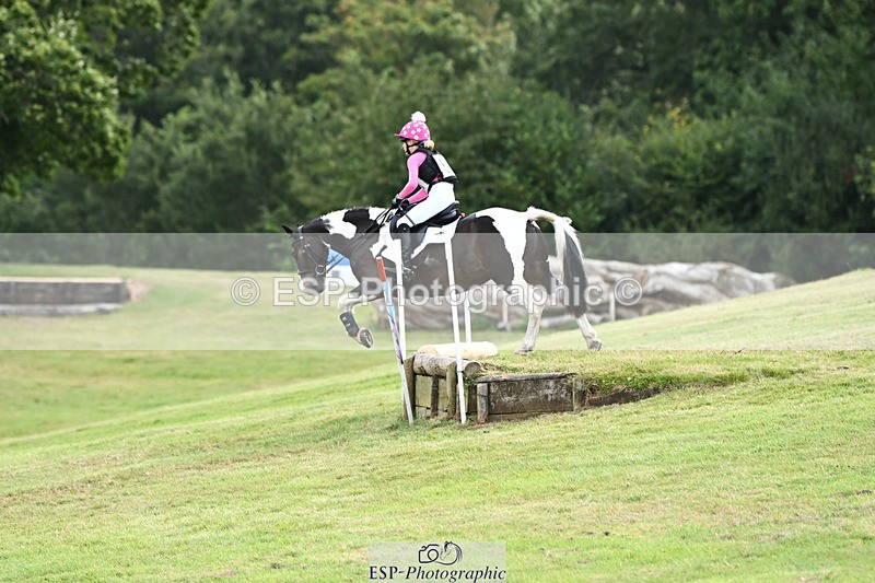 240825X-104202-31177 - 70cm XC 10.00 to 11.00