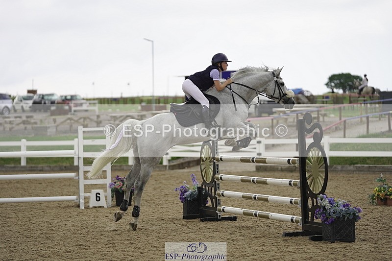 230625A-151630-04511 - Cls 12 Children on Horses 95cm + 1.15m