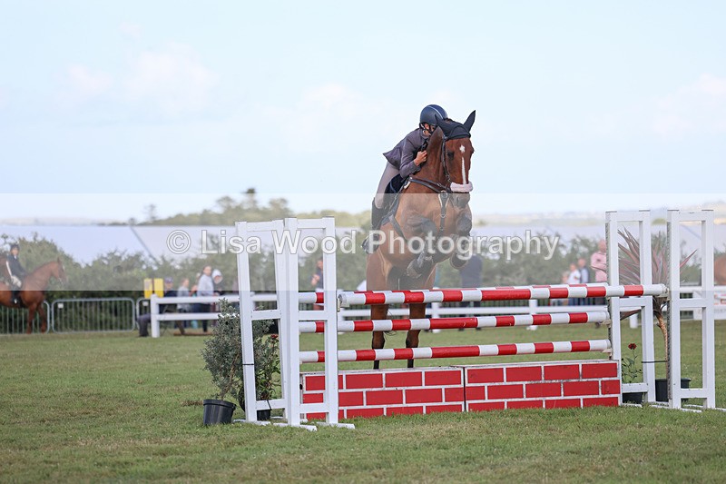 3E7A4716 - Class C1: Showjumping Senior Newcomers/1.10m open