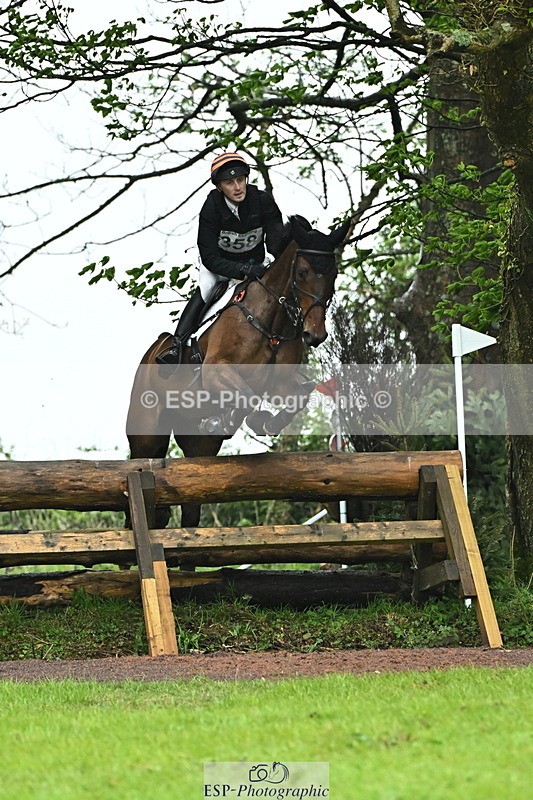 250418-162608-07183 - 358-Max.Forster-HHS.LEACOURT.CAVALIER