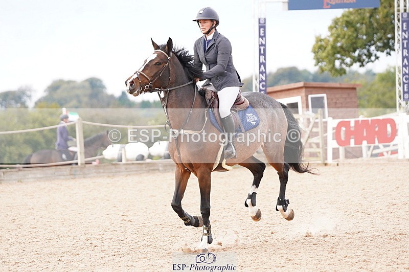 241004A-145518-00839 - Fri 04 Snr Fox & 1.20m Open