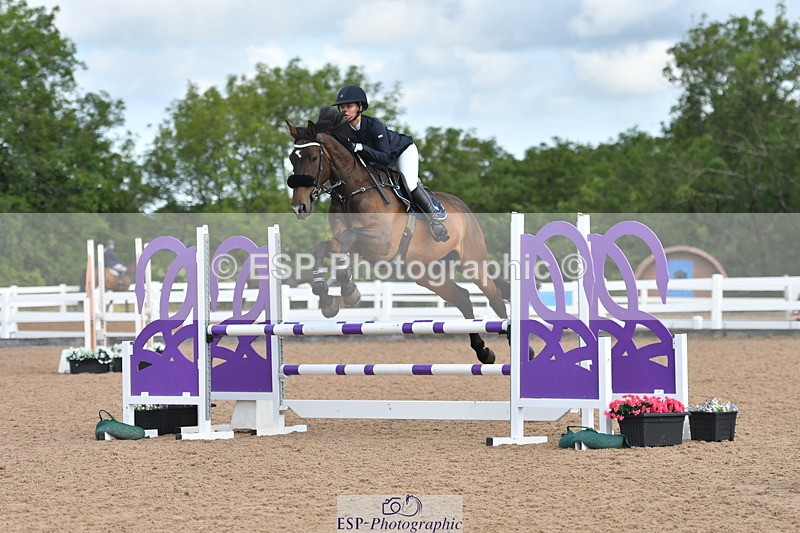 240727A-100742-03309 - Cls 20 Snr British Novice and 90cm Open