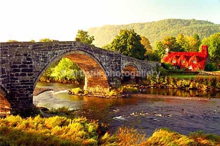 Llanrwst bridge in autumn C97-13-6 - Sceniks.com - Snowdonia landscape photographs by Dave O'Shea