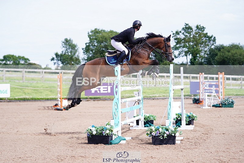 240803A-151126-08818 - Cls 32 National 1.30m Open